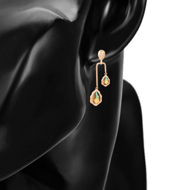 Minaki Divine Drop Earrings
