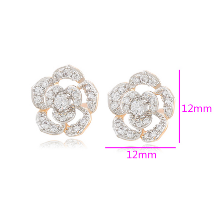 Minaki Floret Stud Earrings