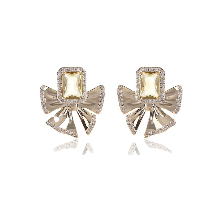 Minaki Topaz Ear Studs