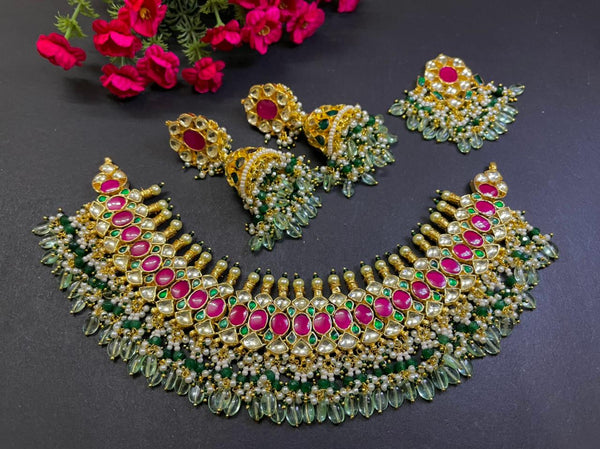 Minaki Zeenat Kundan Set