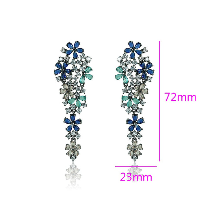 Minaki Flora Ear Danglers