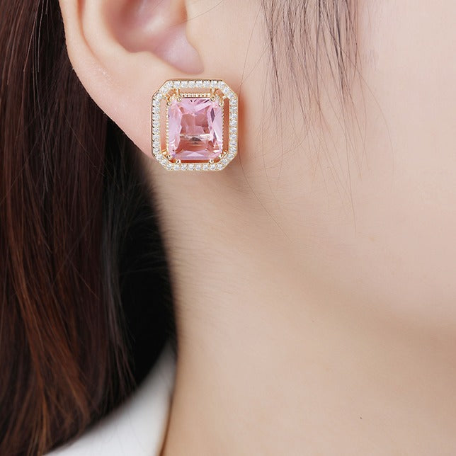 Minaki Ruzova Ear Studs
