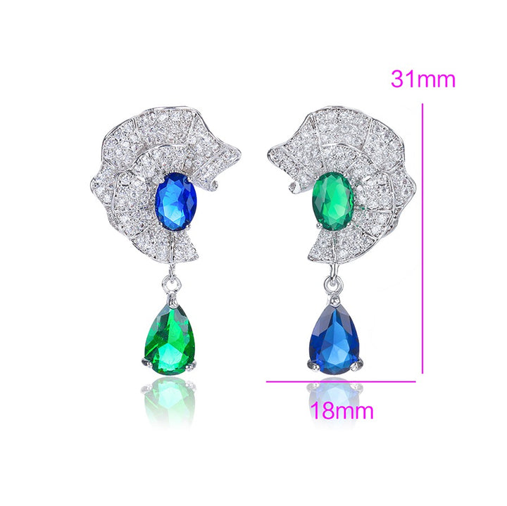 Minaki Chic Ear Danglers