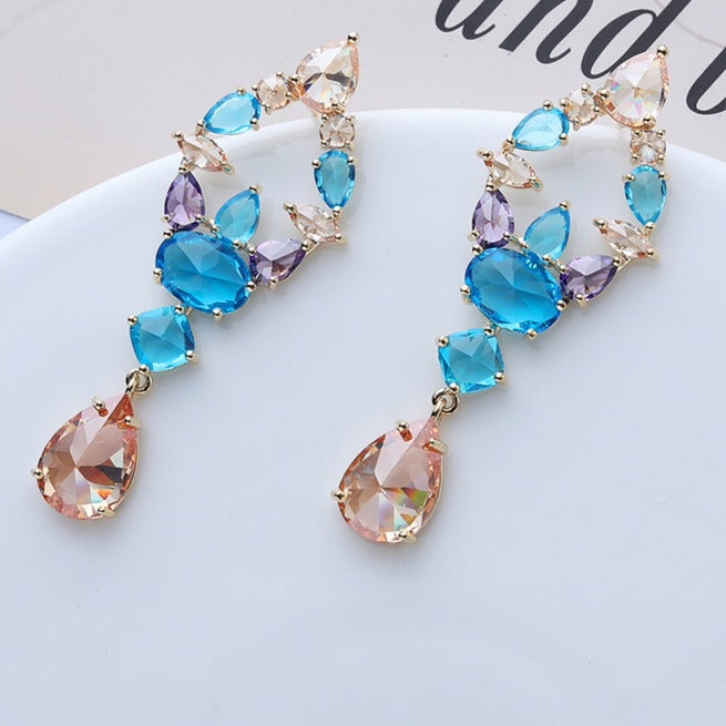 Minaki Orchidea Ear Danglers