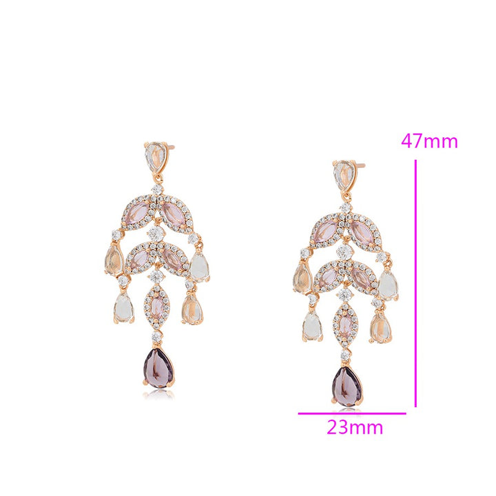 Minaki Chic Ear Danglers