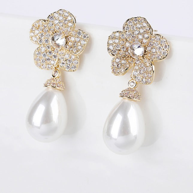 Minaki Pearl Drop Floral Earrings