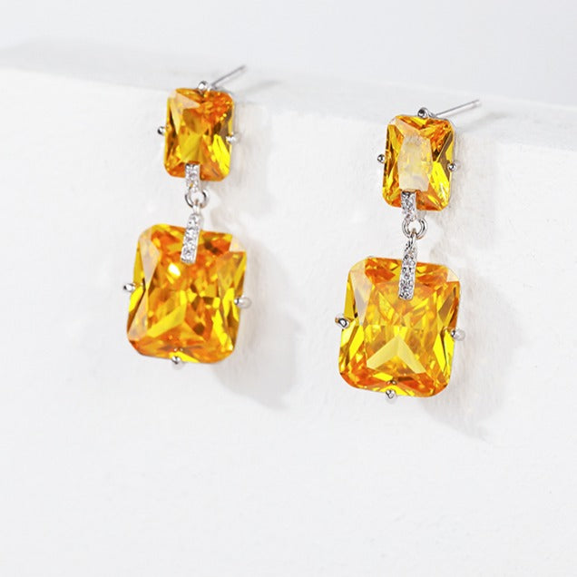 Minaki Amber Earrings