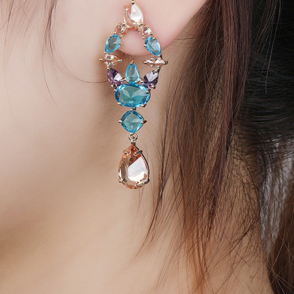 Minaki Orchidea Ear Danglers
