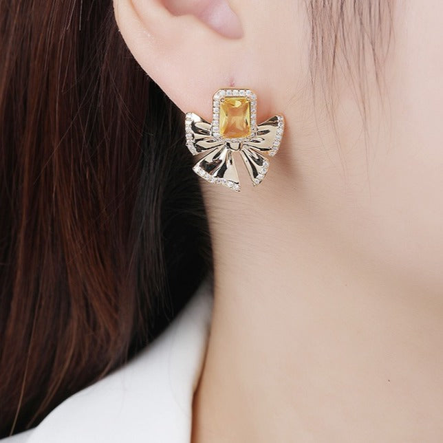 Minaki Topaz Ear Studs