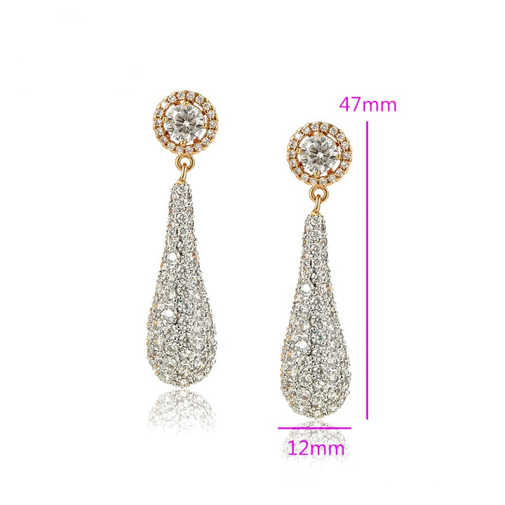 Minaki Luxurious Dimond Danglers
