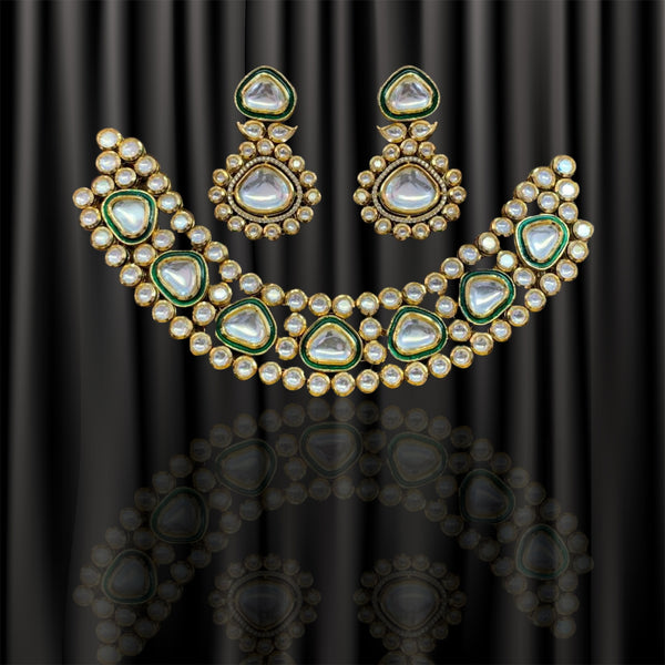 Minaki Kundan Choker Set