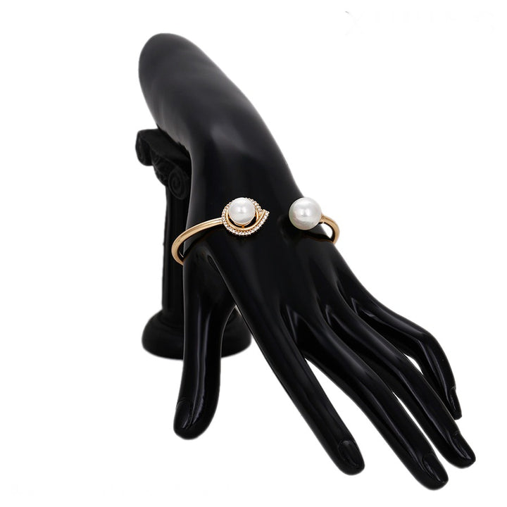 Minaki Pearl Bracelet