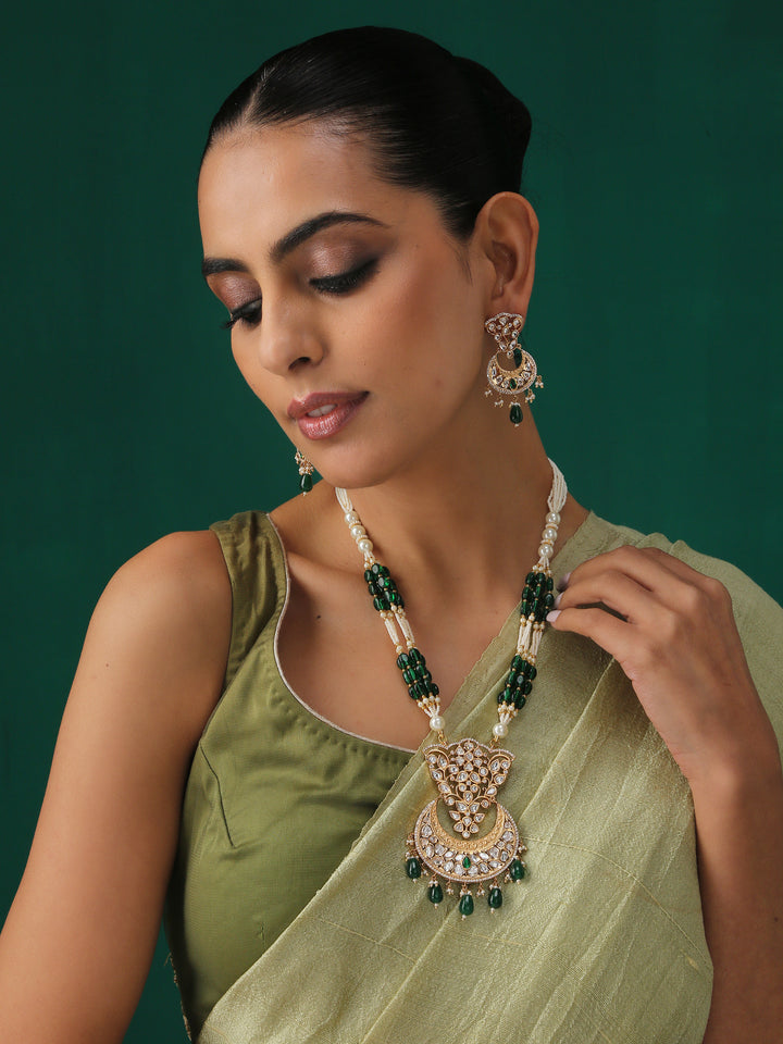 Minaki Chandrika Kundan Set