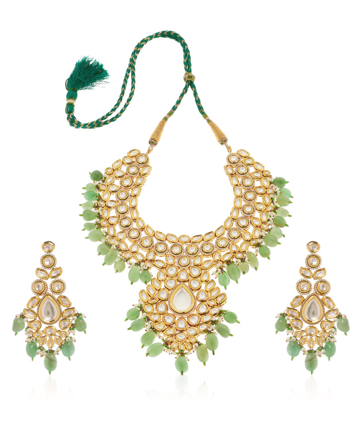 Minaki Ameera Kundan Set