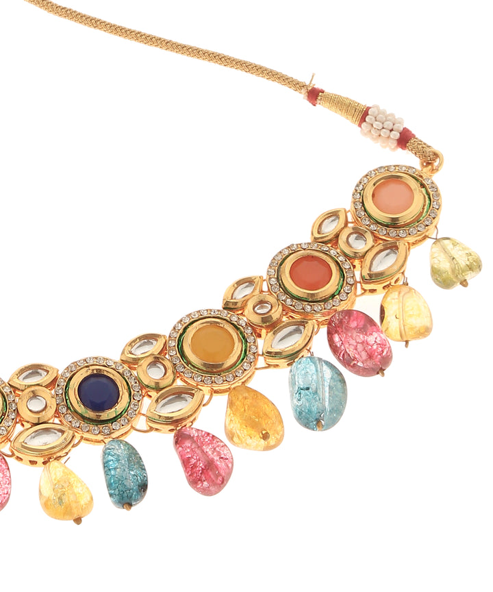 Minaki Navratan Kundan Set