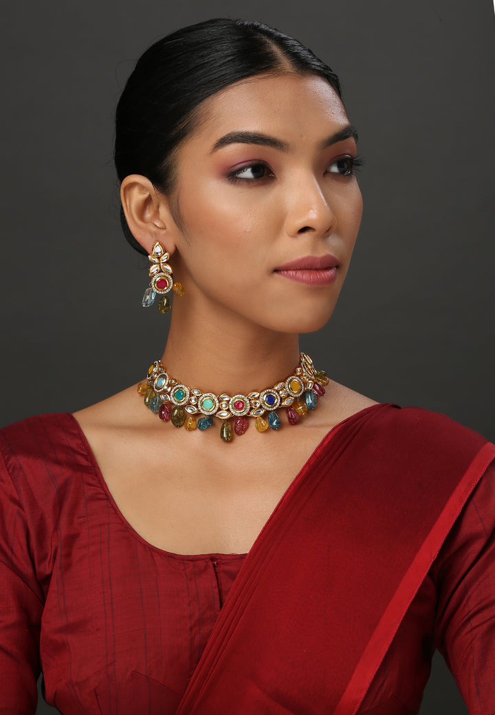 Minaki Navratan Kundan Set