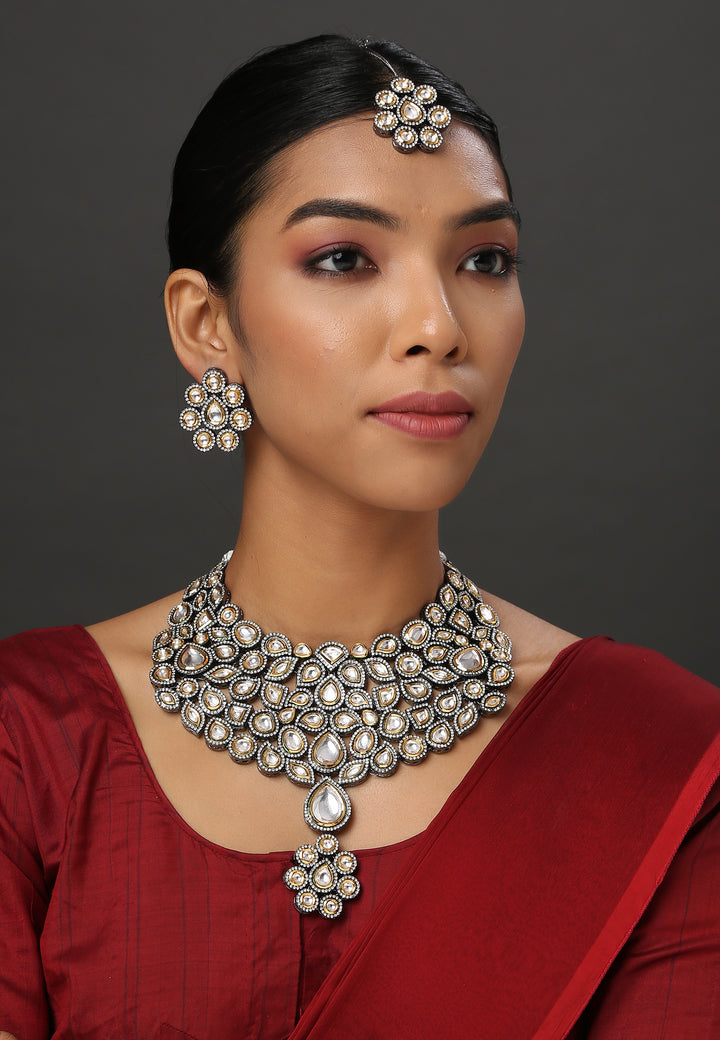 Minaki Aavika Kundan Set - Utsav Collection