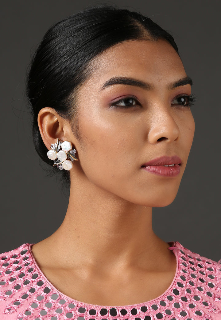 Minaki Pearl Ear Studs - Utsav Collection