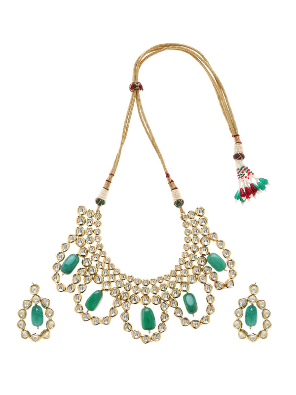 Minaki Qurbat Kundan Set