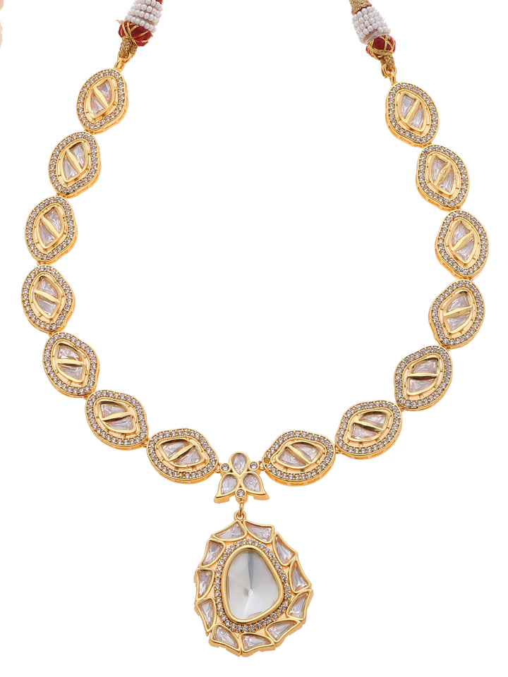 Minaki Abha Kundan Set