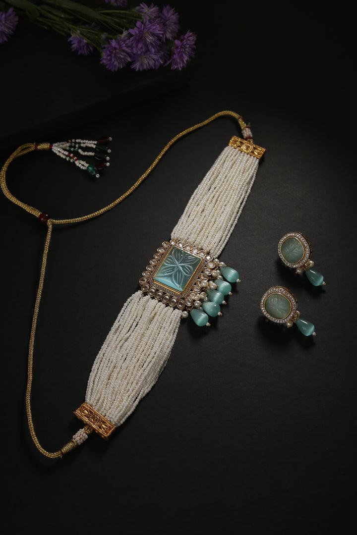 Minaki Falaknaaz Kundan Choker Set