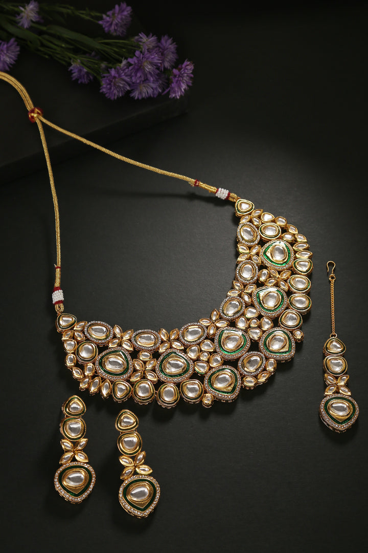 Minaki Shazana Kundan Set