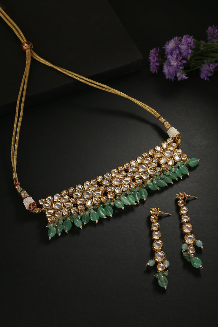 Minaki Rumi Kundan Choker Set