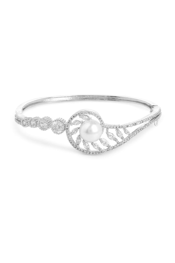 Minaki Voguish Bracelet