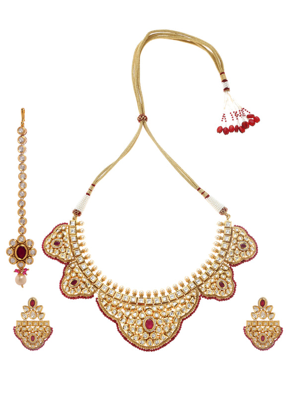 Minaki Vanika Kundan Set