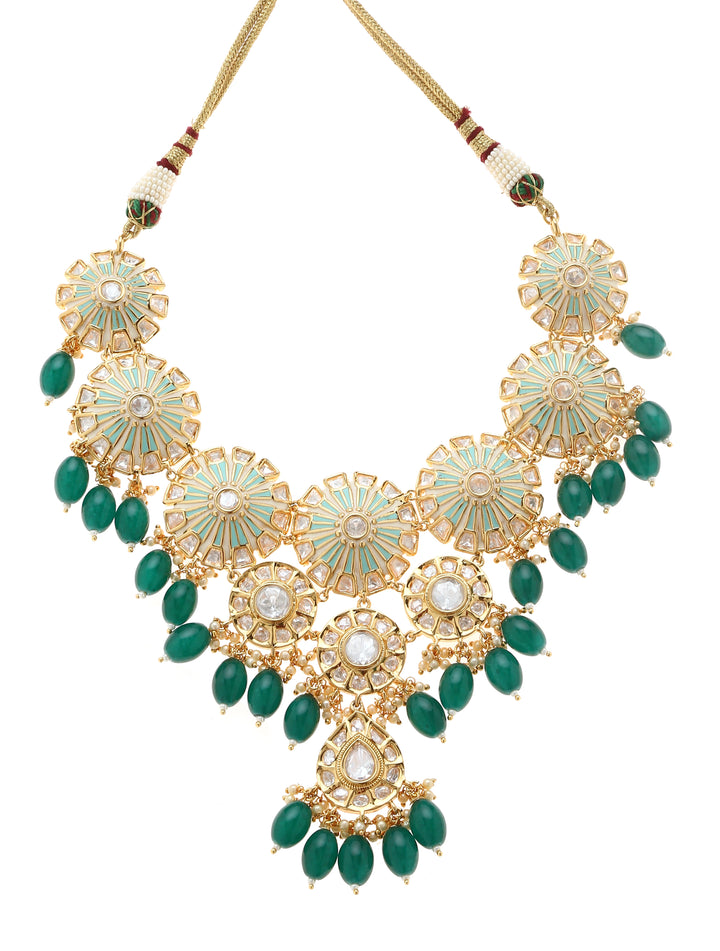 Minaki Avantika Kundan Set