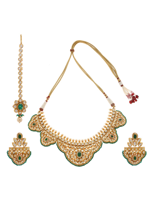 Minaki Vanika Kundan Set