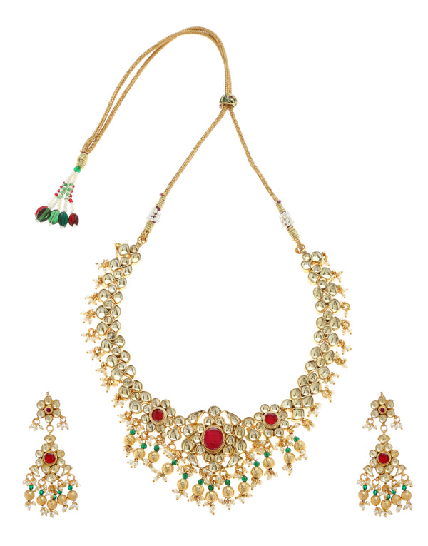 Minaki Harmony Kundan Set