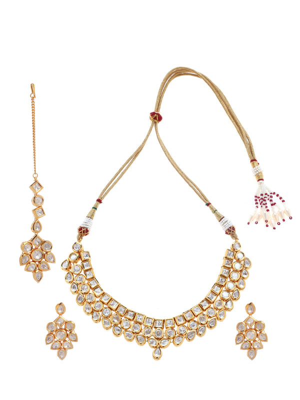 Minaki Adaa Kundan Set