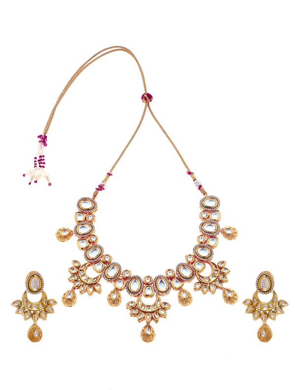 Minaki Nazneen Kundan Set