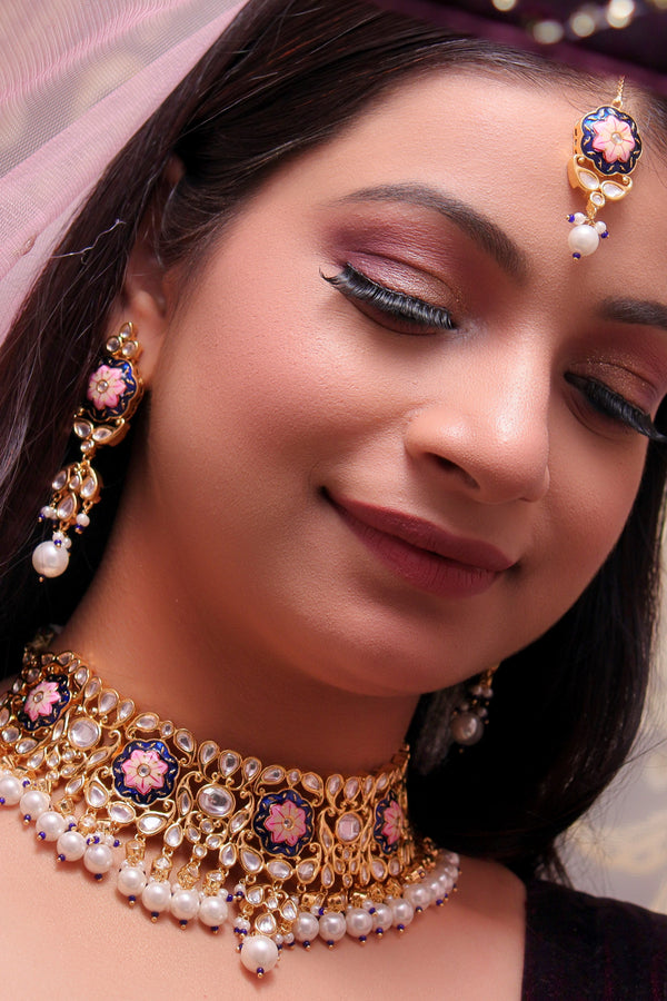 Minaki Nilofar Kundan Set