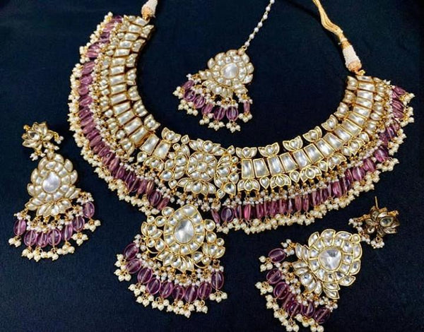Minaki Mastani Kundan Set