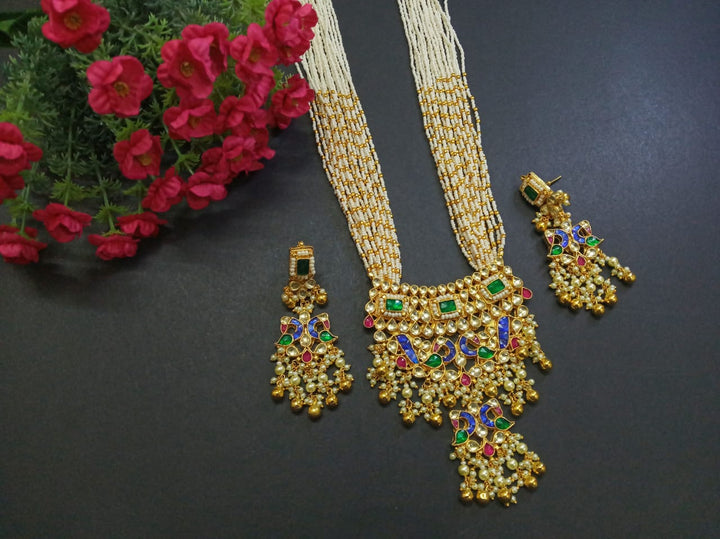 Minaki Mayur - Paachi Kundan Set