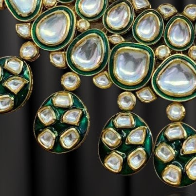 Minaki Kundan Choker Set