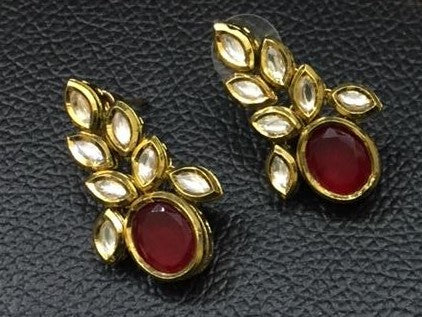 Minaki Rubina Kundan Set