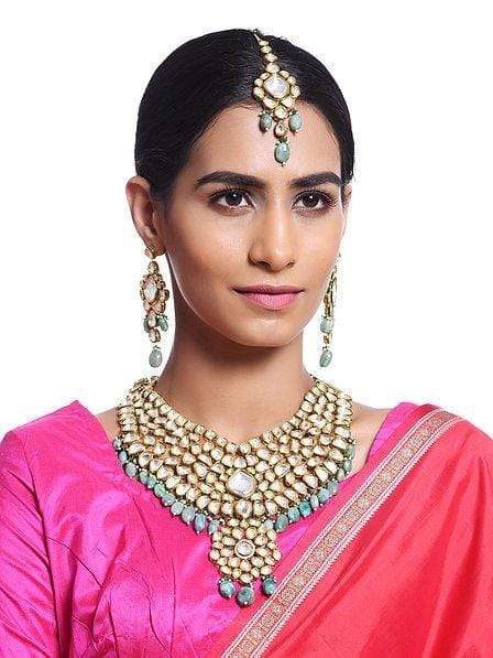 Minaki Athulya Kundan Set