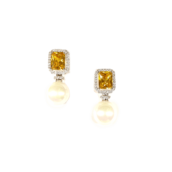 Minaki Contemporary Zircon Ear Studs