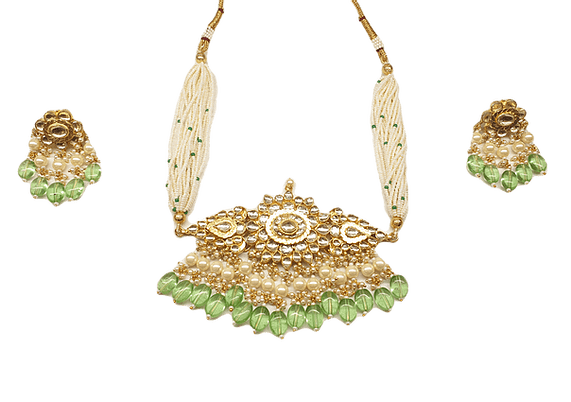 Minaki Aisha Kundan Choker Set