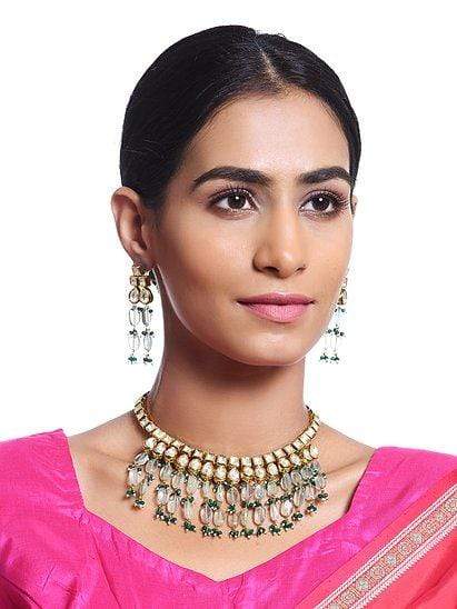 Minaki Kundan Choker Set With Green Fluorite