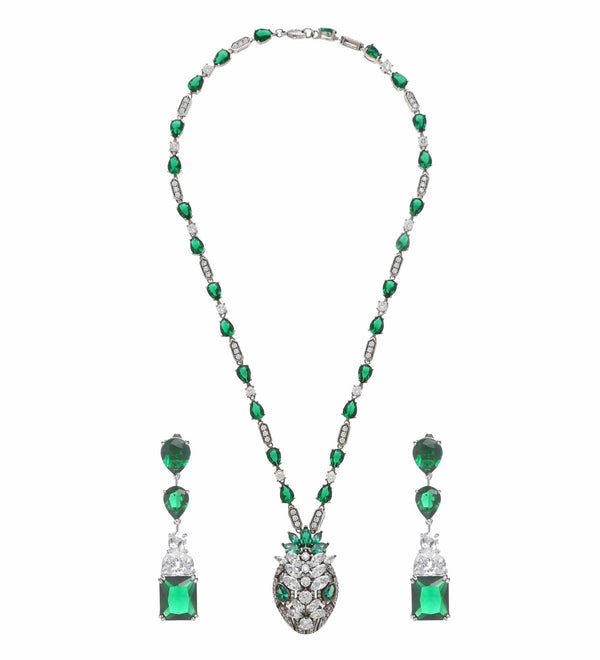 MINAKI Sets PANTHER PENDANT NECKLACE SET