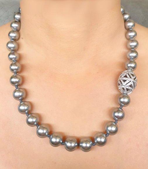 Minaki Athena Necklace