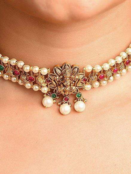 MINAKI Sets TEMPLE JEWELLERY SET : GOLD TONE TEMPLE NECKLACE AND EARRINGS WITH PEARLS